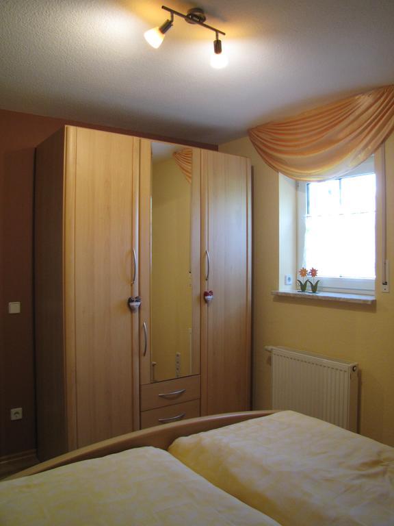 Stollenklause Apartment Hormersdorf  Phòng bức ảnh