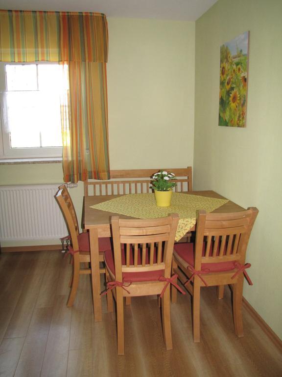 Stollenklause Apartment Hormersdorf  Phòng bức ảnh