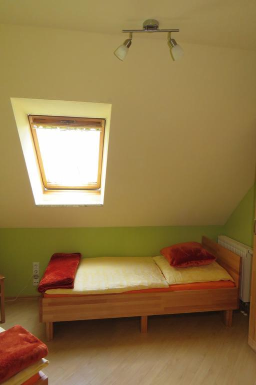 Stollenklause Apartment Hormersdorf  Ngoại thất bức ảnh