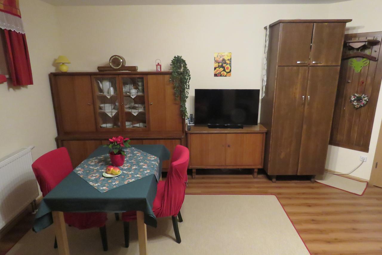 Stollenklause Apartment Hormersdorf  Ngoại thất bức ảnh